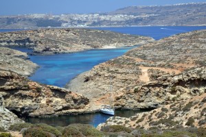 ...ale chyba najpiękniejsze miejsce to => Santa Marija Tower Bay (Comino)...